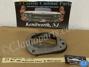 OEM 1958 1959 1960 Cadillac REAR AXLE CONTROL UPPER YOKE TO FRAME MOUNTING BRACKET #1470162
